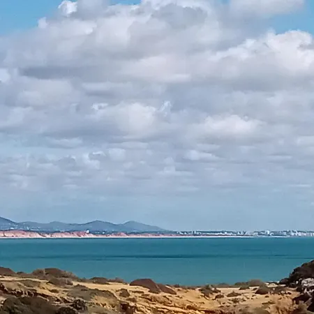 בית נופש Seaview 4 House